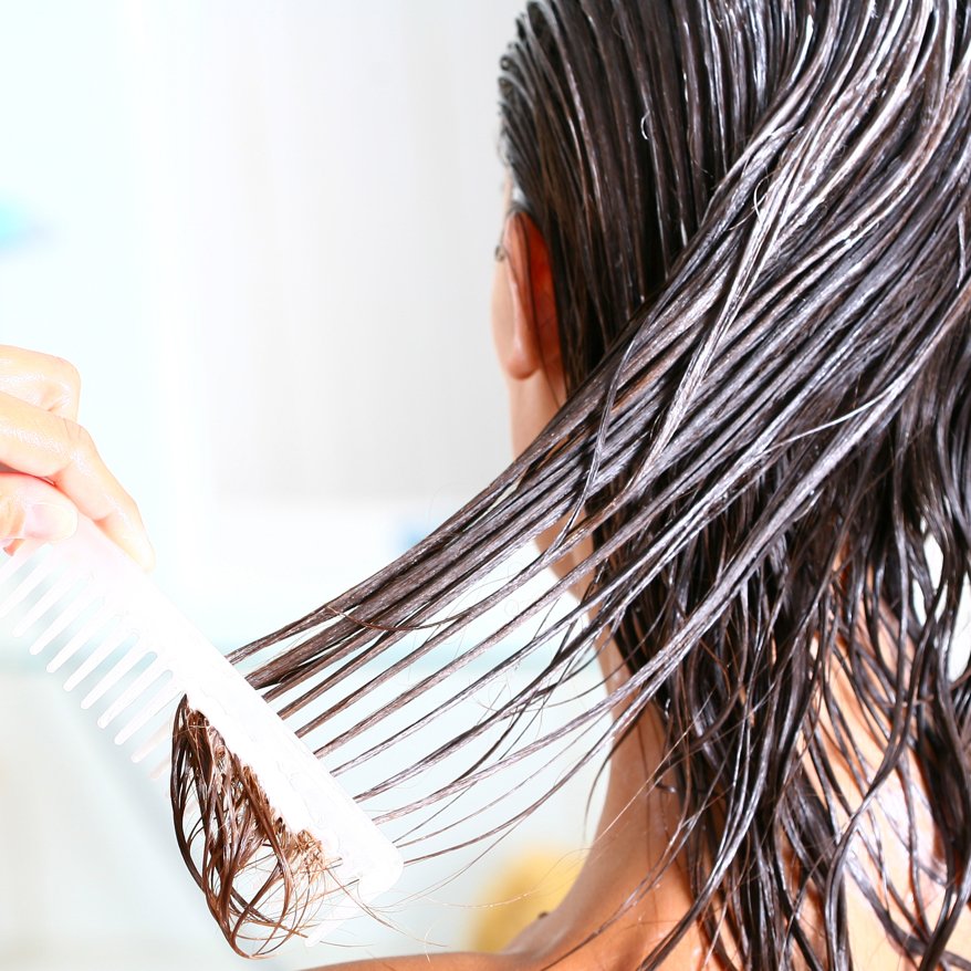 "SEAWEED ORGANICS Seaweed Hair Conditioner – a nourishing conditioner infused with seaweed extracts, designed to hydrate, strengthen, and smooth hair for a healthy, silky finish. by diana drummond