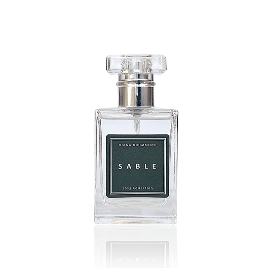 DIANA DRUMMOND Sable 2023" is a fragrance that transports the senses to the great nature of Scotland.