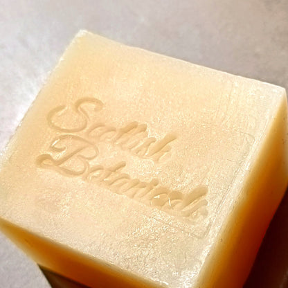 Ginger shampoo bar - Diana DrummondGinger shampoo barBar SoapSCOTTISH BOTANICALSDiana Drummond